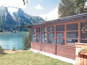 Three-Bedroom Holiday home in Oppstryn
